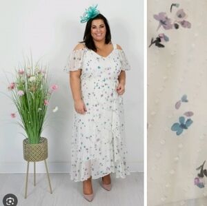 Elegant Floral Maxi Dress